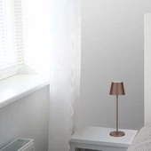 V-TAC 1.5W Corten barna, érintéssel vezérelhető akkumulátoros LED lámpa, meleg fehér - SKU 23446