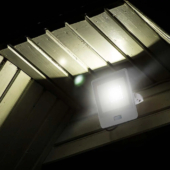 Kép 12/12 - V-TAC beépített mozgásérzékelős LED reflektor 10W hideg fehér, fehér házzal - SKU 20270