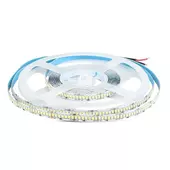 Kép 1/11 - V-TAC LED szalag IP20 SMD 2835 chip 238 db/m meleg fehér, 135 Lm/W - SKU 212599