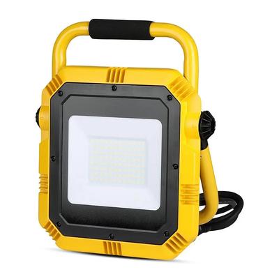 V-TAC hordozható 230V LED reflektor 50W hideg fehér 80 Lm/W - SKU 946