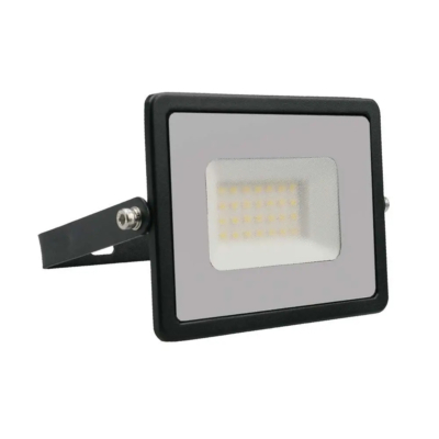 V-TAC LED reflektor 30W hideg fehér, fekete házzal - SKU 215954