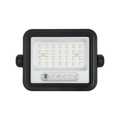 V-TAC 8W napelemes LED reflektor, 2000K - 8000K között állítható színhőmérséklettel - SKU 24082