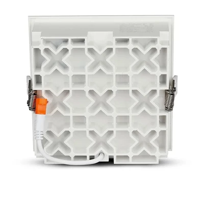V-TAC süllyeszthető LED SMD mélysugárzó lámpa UGR<19 CRI>90 36W 38° meleg fehér - SKU 999