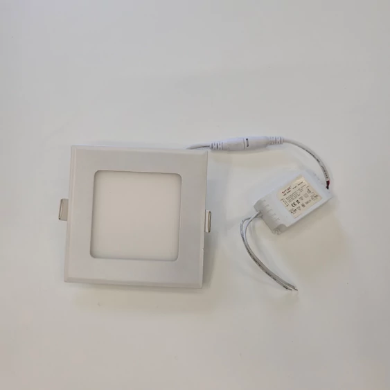 V-TAC süllyeszthető mennyezeti szögletes LED panel 6W hideg fehér - SKU 4865