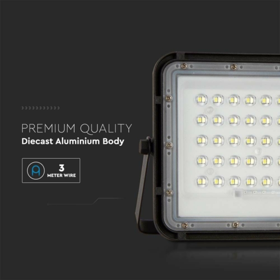 V-TAC 6000mAh napelemes LED reflektor 10W természetes fehér, 800 Lumen, fekete házzal - SKU 7824