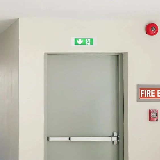 V-TAC felületre szerelhető LED-es EXIT lámpa 3.8W - SKU 899