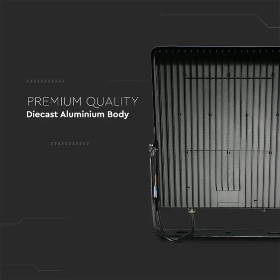 V-TAC LED reflektor 30W hideg fehér, fekete házzal, 157LM/W - SKU 20450