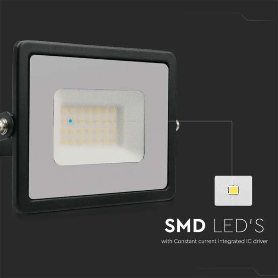 V-TAC LED reflektor 30W természetes fehér ?? Lm/W, fekete házzal - SKU 215953