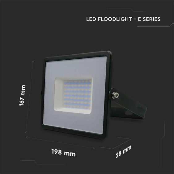 V-TAC LED reflektor 50W természetes fehér ?? Lm/W, fekete házzal - SKU 215959