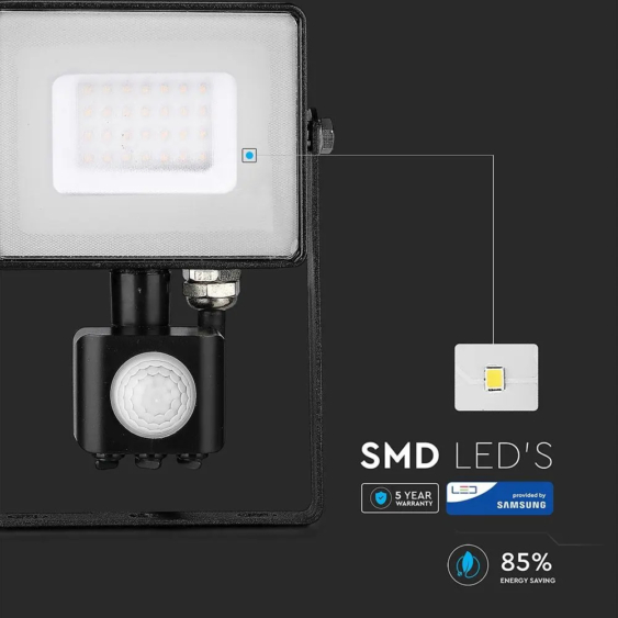 V-TAC mozgásérzékelős LED reflektor 30W hideg fehér Samsung chip - SKU 462