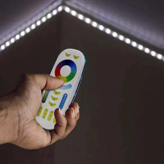 V-TAC RGB+CCT rádiófrekvenciás LED szalag érintőgombos távirányító - SKU 2922