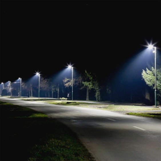 V-TAC utcai LED lámpa, térvilágító ledes lámpatest 100W hideg fehér, 100 Lm/W - SKU 215301